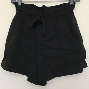 H&M Size: 4 Black Tie-Waist Shorts 100% Lyocell Excellent Condition with Pockets